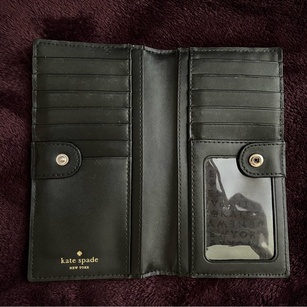 Kate Spade ♠️ Wallet - Picture 3 of 4